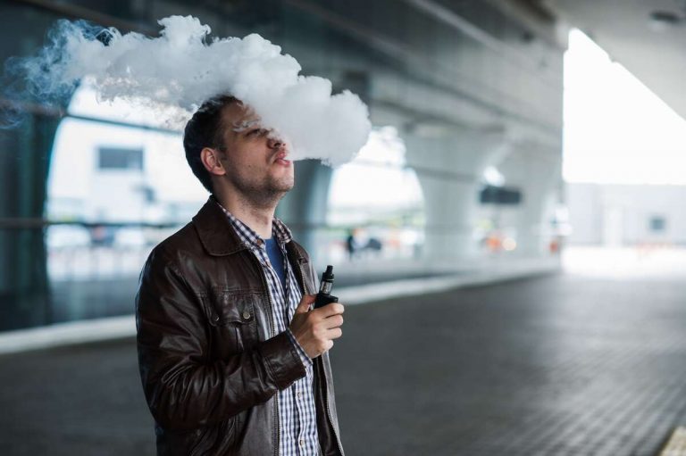 Vaping in Airports: Can You Bring a Vape on a Plane?